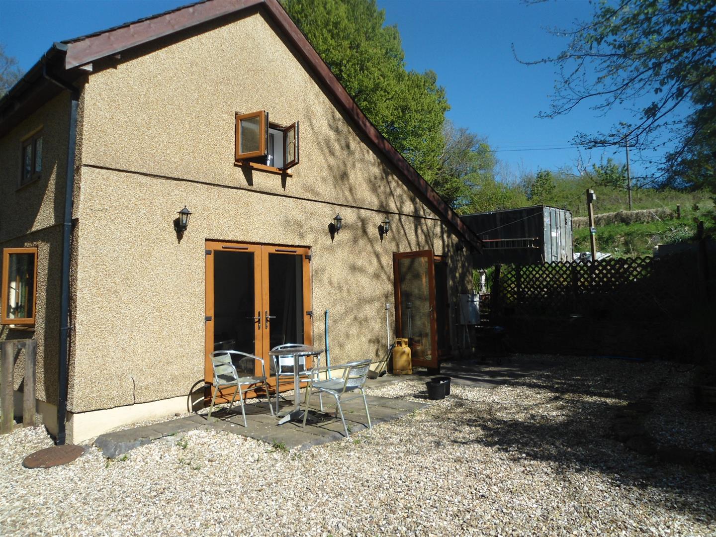 PATIO AREA